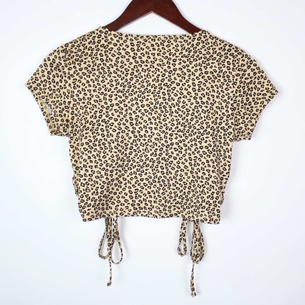 Derek Heart Womens Medium Leopard Wrap Front Cinched Crop Top - Picture 7 of 7